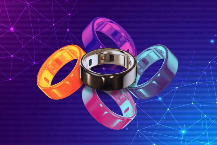 Five Oura Ring 4s. 