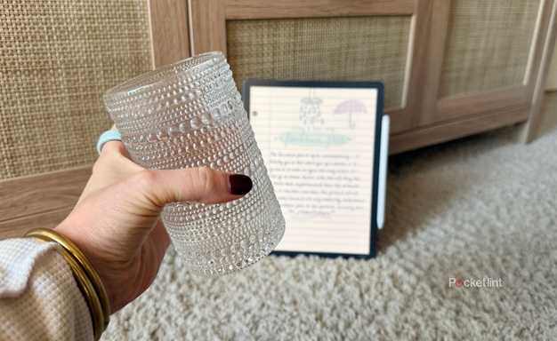 kindle-scribe-colorsoft-pretty-cup-1