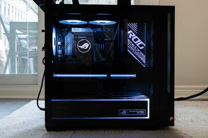 The ROG G700 Gaming PC.